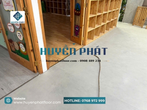 Thi Công Sàn Cuộn Vinyl Cho Trường Mầm Non Tại TP.HCM – Giải Pháp Sàn An Toàn Cho Trẻ Em