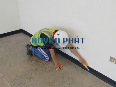 Thi Công Sàn/Sàn Nâng Vinyl ESD Chống Tĩnh Điện – Giải Pháp Bảo Vệ An Toàn Cho Phòng Máy