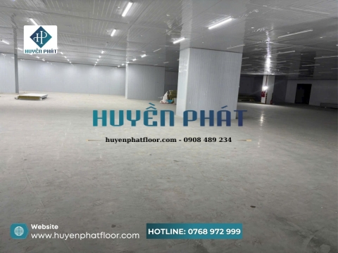 Thi Công Sàn Vinyl Chống Tĩnh Điện ESD Cho Nhà Máy, Nhà Xưởng