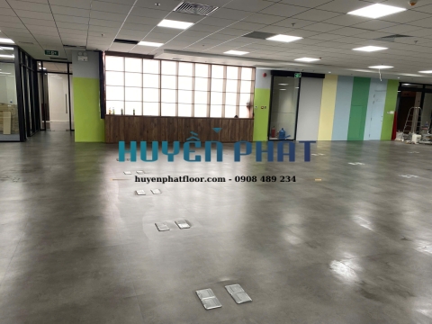 Thi Công Sàn Vinyl Tấm Cho Văn Phòng – Giải Pháp Thẩm Mỹ & Hiện Đại