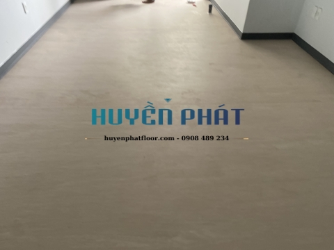 Thi Công Sàn Cuộn Vinyl Kháng Khuẩn Cho Phòng Khám Dĩ An